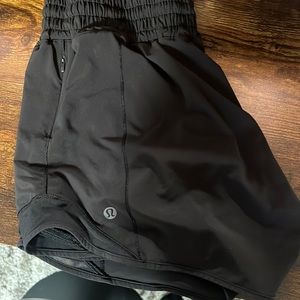 Lululemon Hotty Hots!